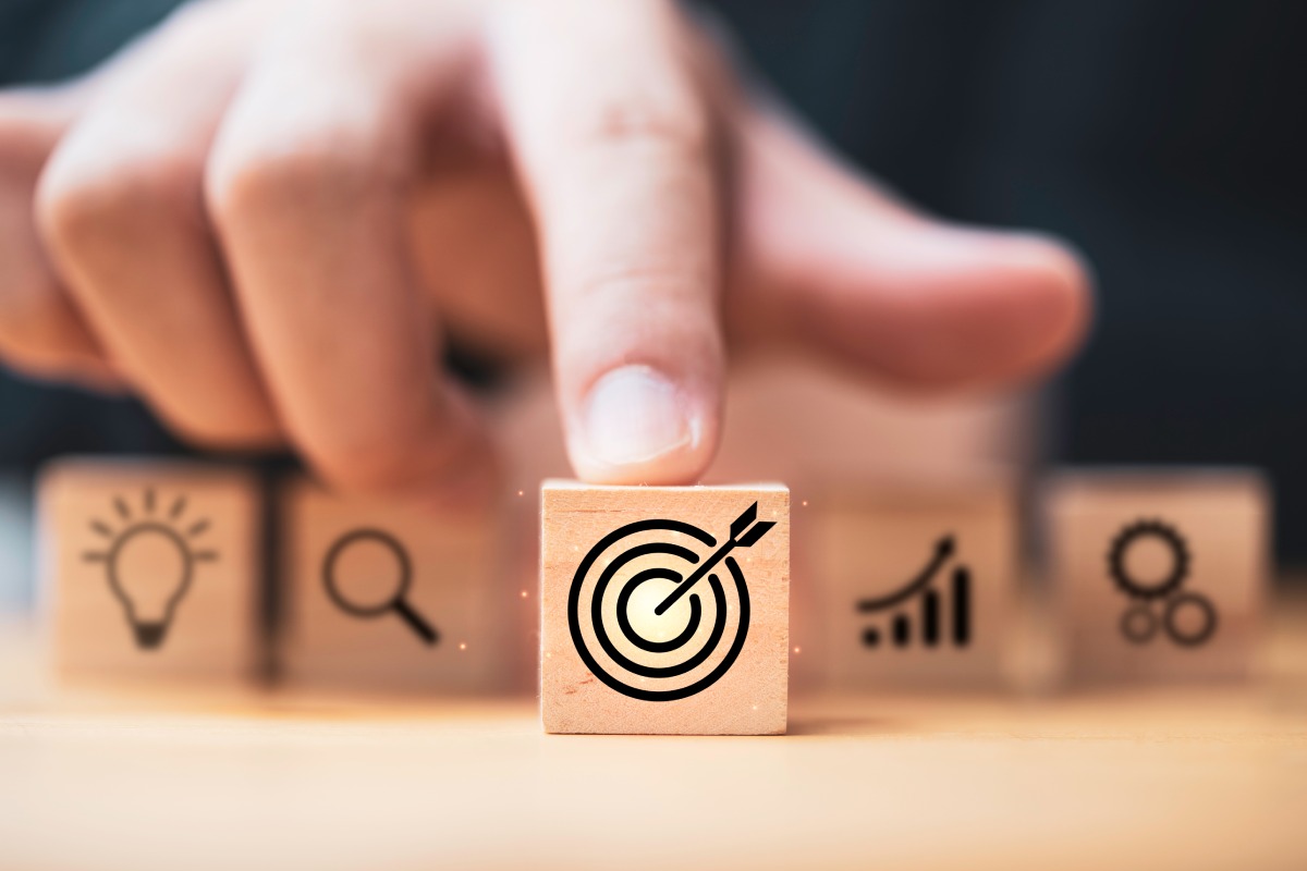 cach-xac-dinh-va-lap-ke-hoach-hoan-thanh-muc-tieu-ca-nhan-1200x800-1